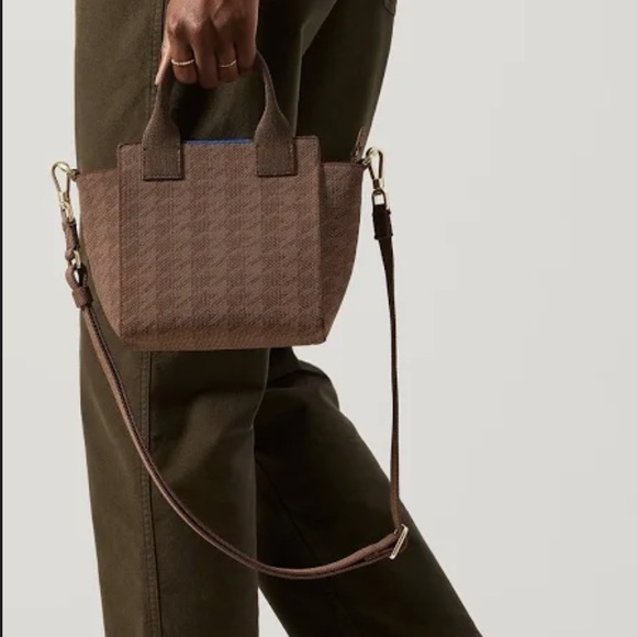 Used once - ROTHY’S Limited Edition Brown Houndstooth Mini Bag w/Crossbody Strap - Picture 2 of 11